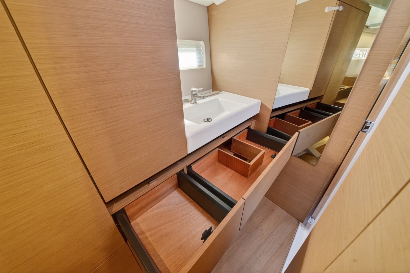 2019 Jeanneau Sun Odyssey 490