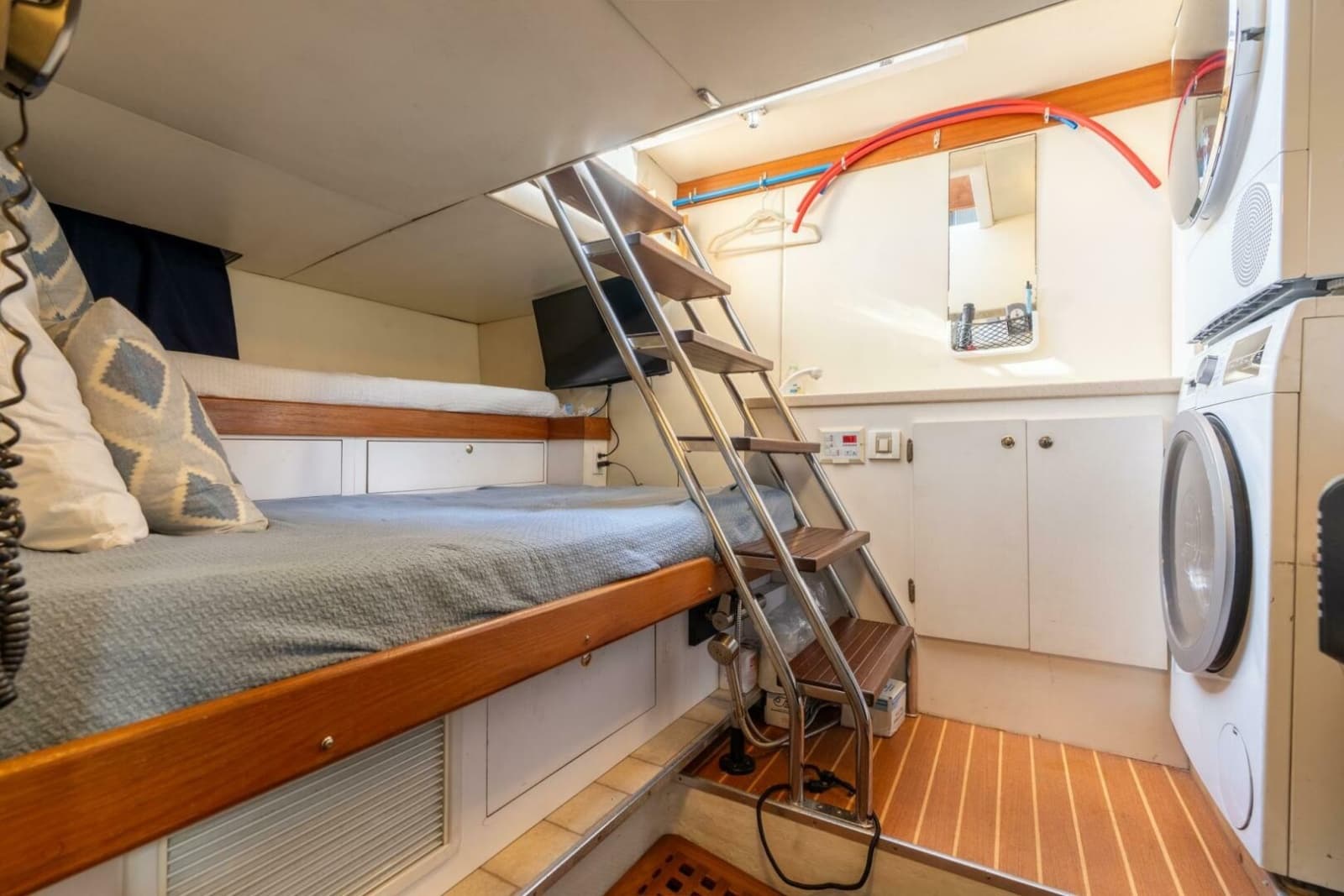 2009 Pacific Mariner 65 Motor Yacht