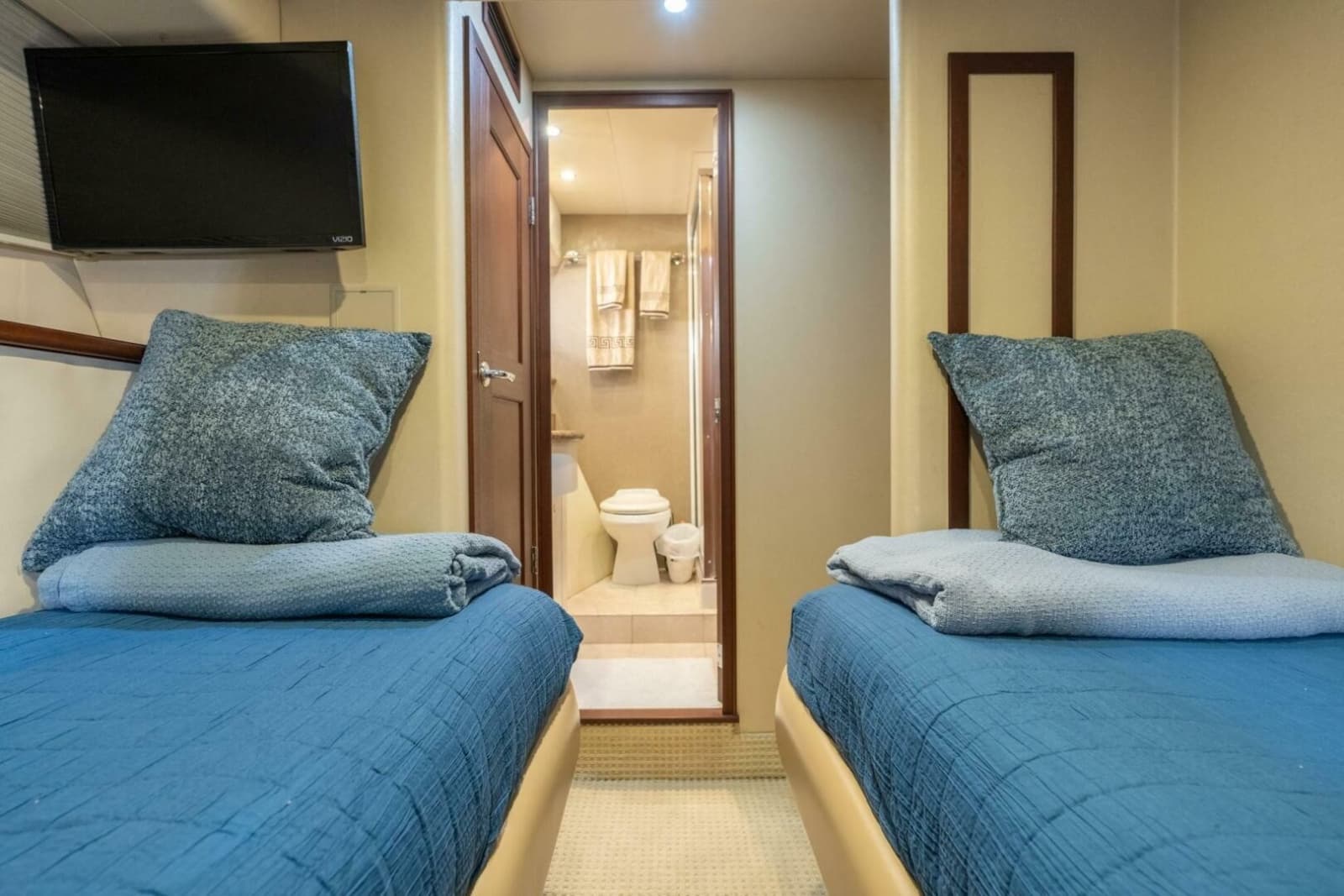 2009 Pacific Mariner 65 Motor Yacht