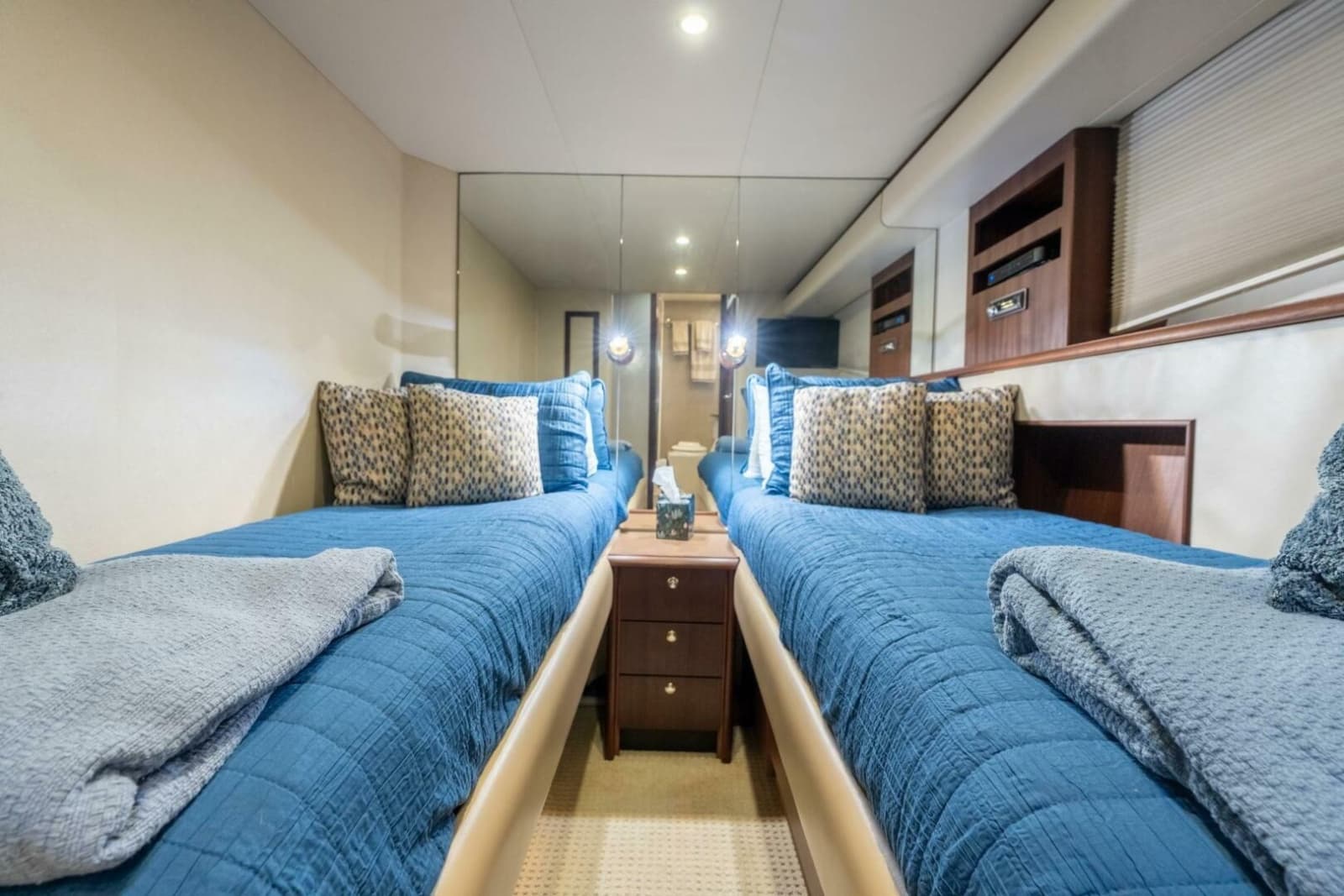 2009 Pacific Mariner 65 Motor Yacht