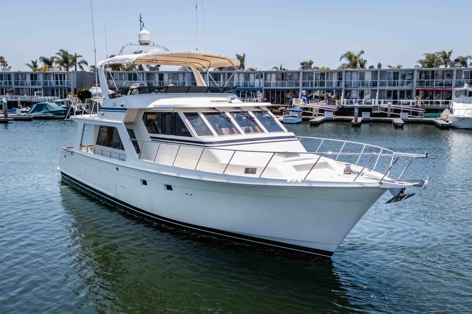 2005 Offshore Yachts Pilothouse