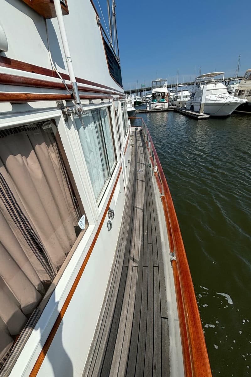1978 Grand Banks 42 Classic