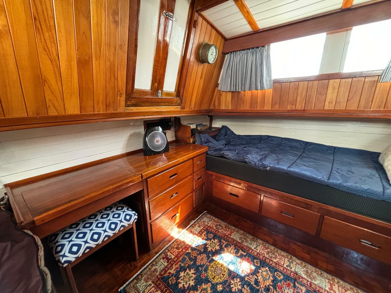 1978 Grand Banks 42 Classic