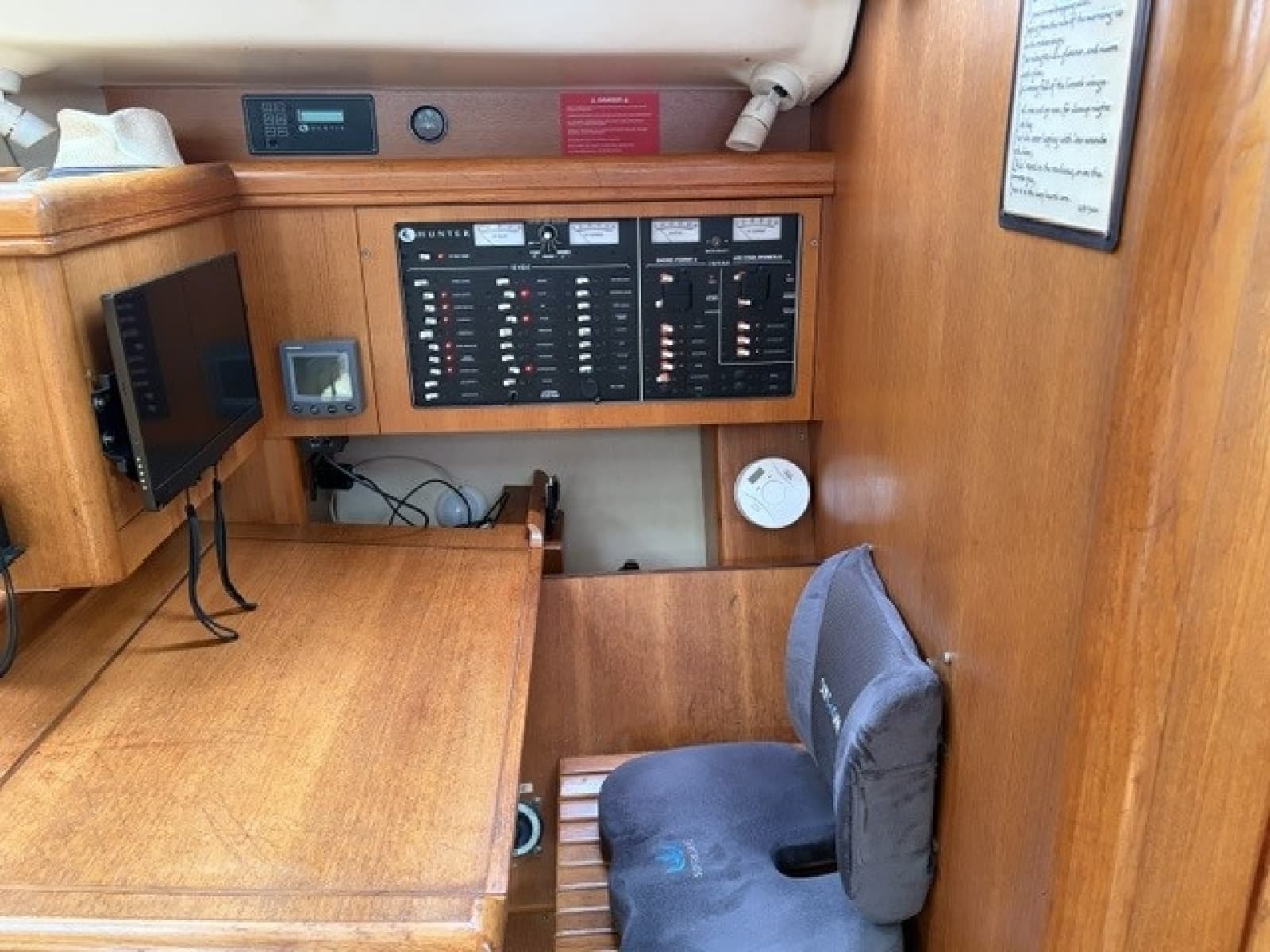 2002 Hunter 466