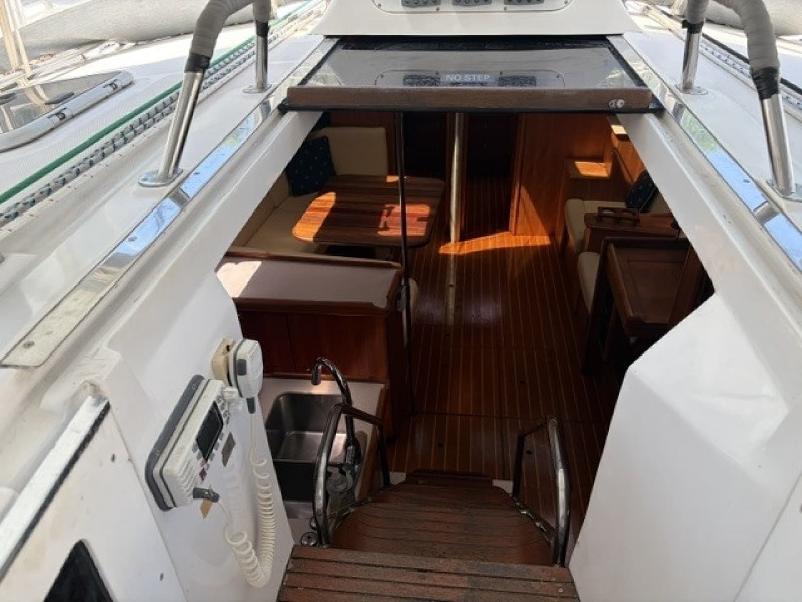 2002 Hunter 466