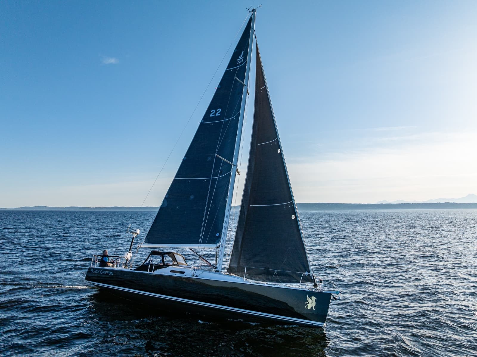 2007 J Boats 124