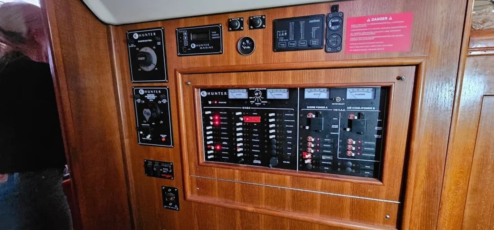 2002 Hunter 420