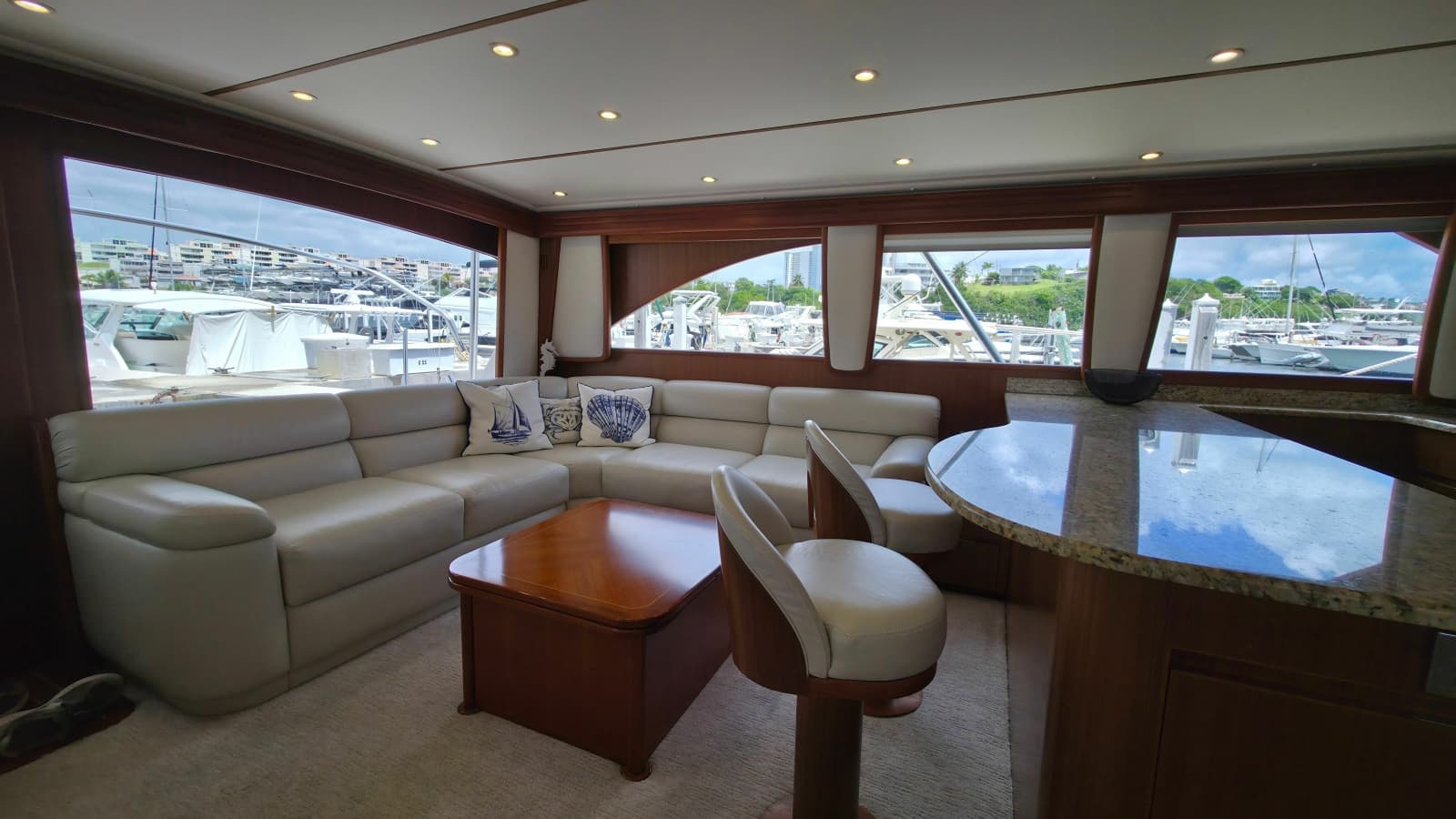 2010 Viking 64 Sportfish Convertible