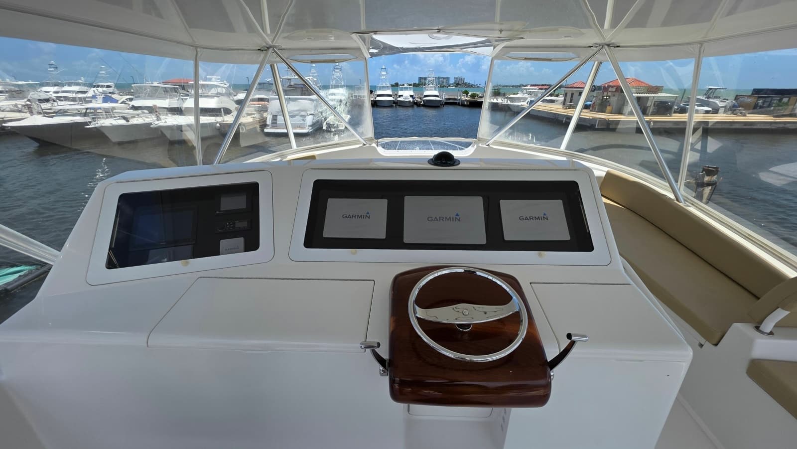 2010 Viking 64 Sportfish Convertible