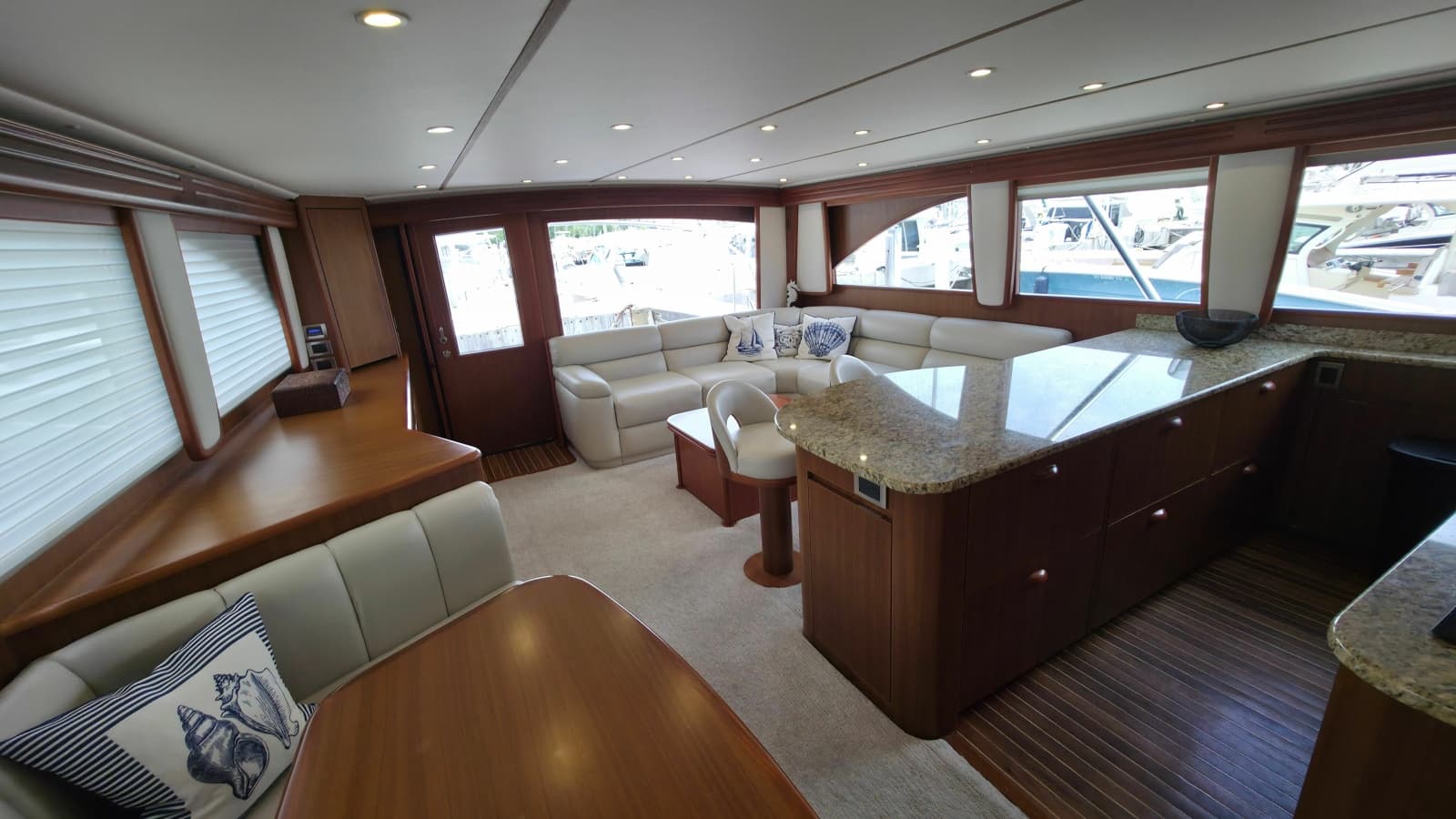 2010 Viking 64 Sportfish Convertible