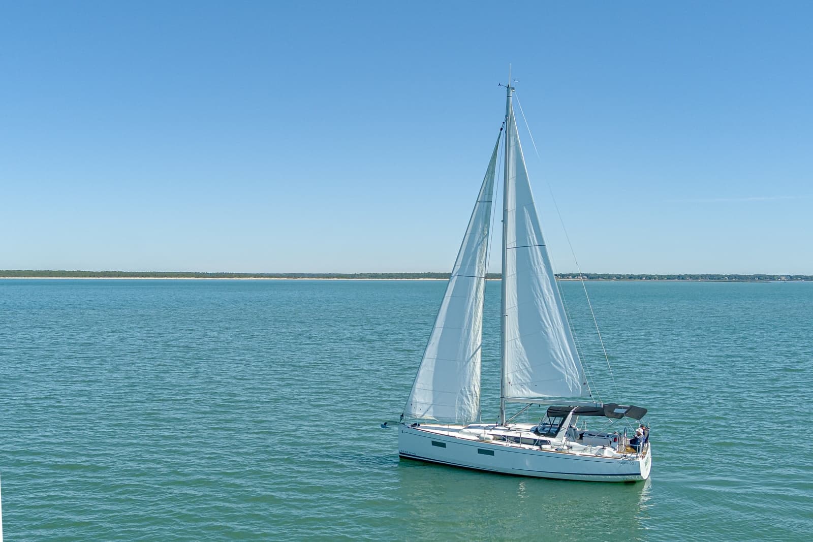 2023 Beneteau 38.1