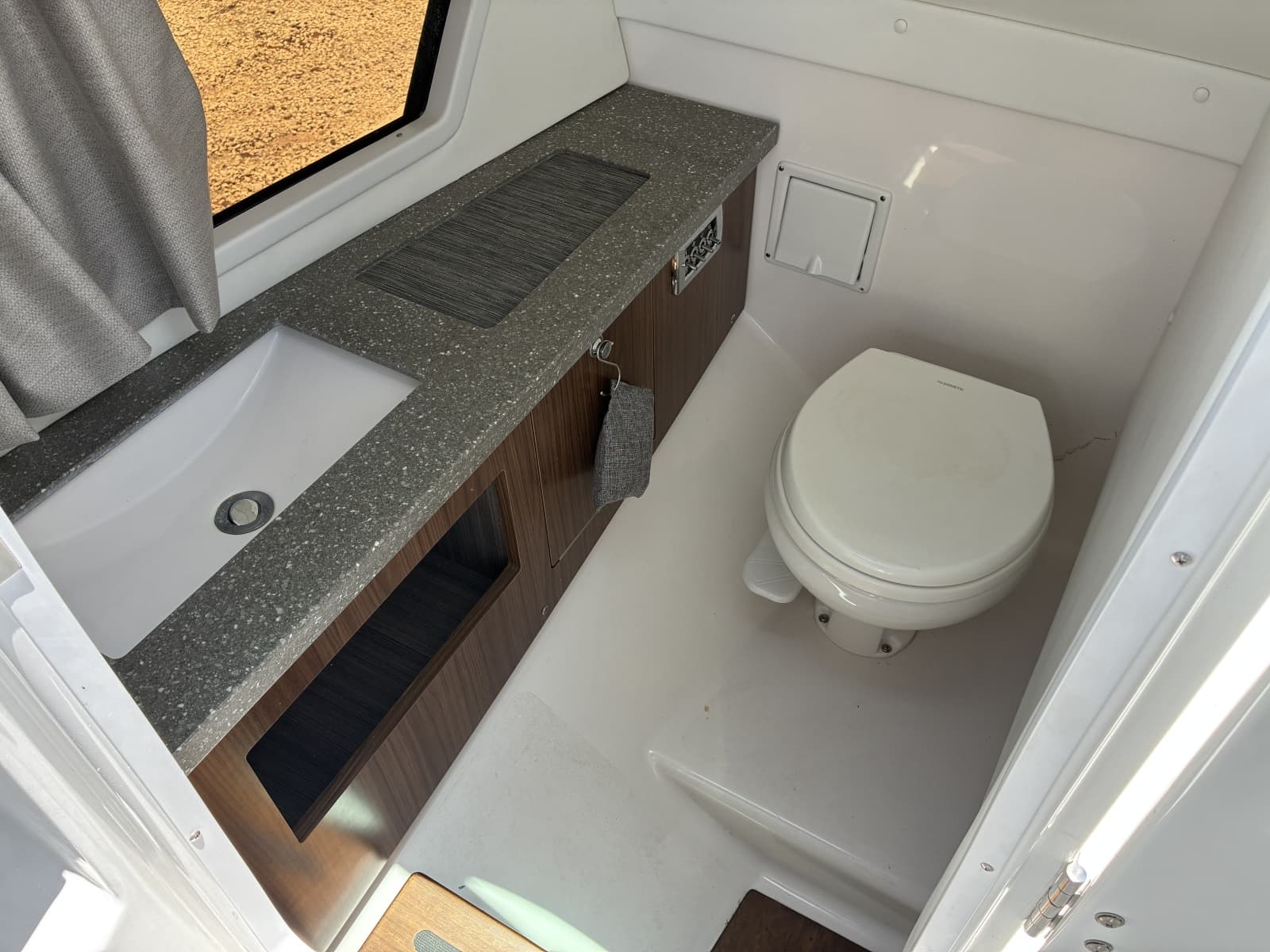 2020 Four Winns H290 OB