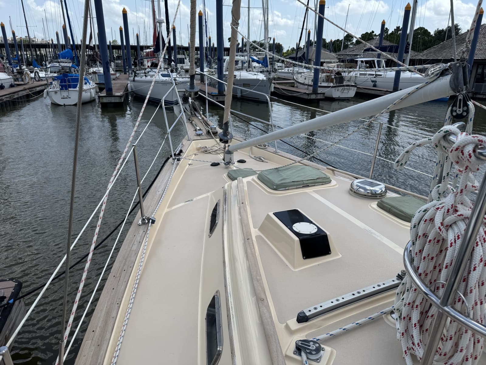 1992 Island Packet 44