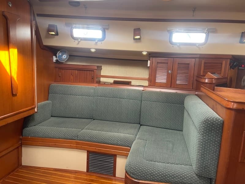 1992 Island Packet 44