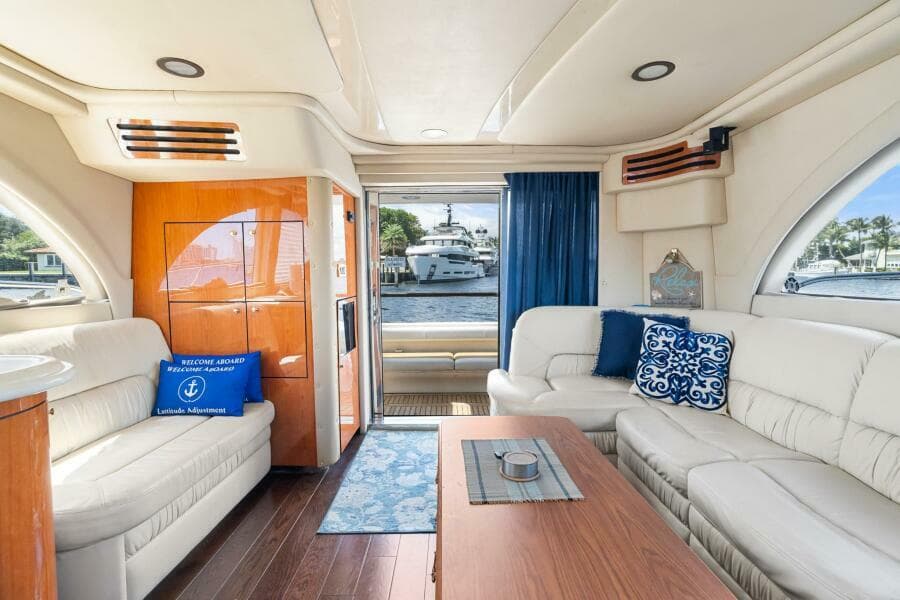 2001 Sea Ray 540 Cockpit Motor Yacht