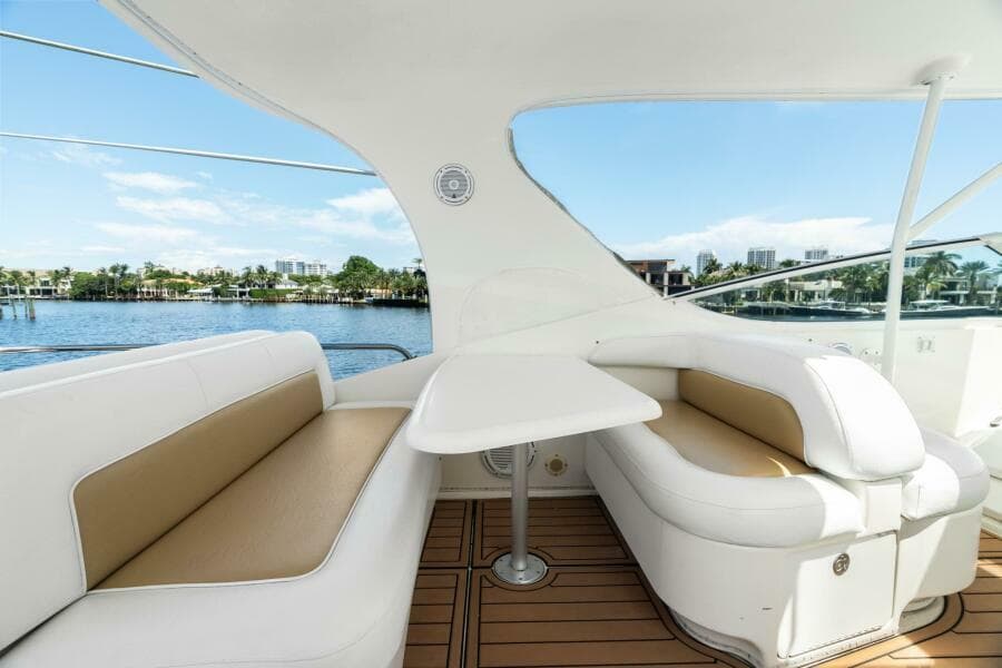 2001 Sea Ray 540 Cockpit Motor Yacht