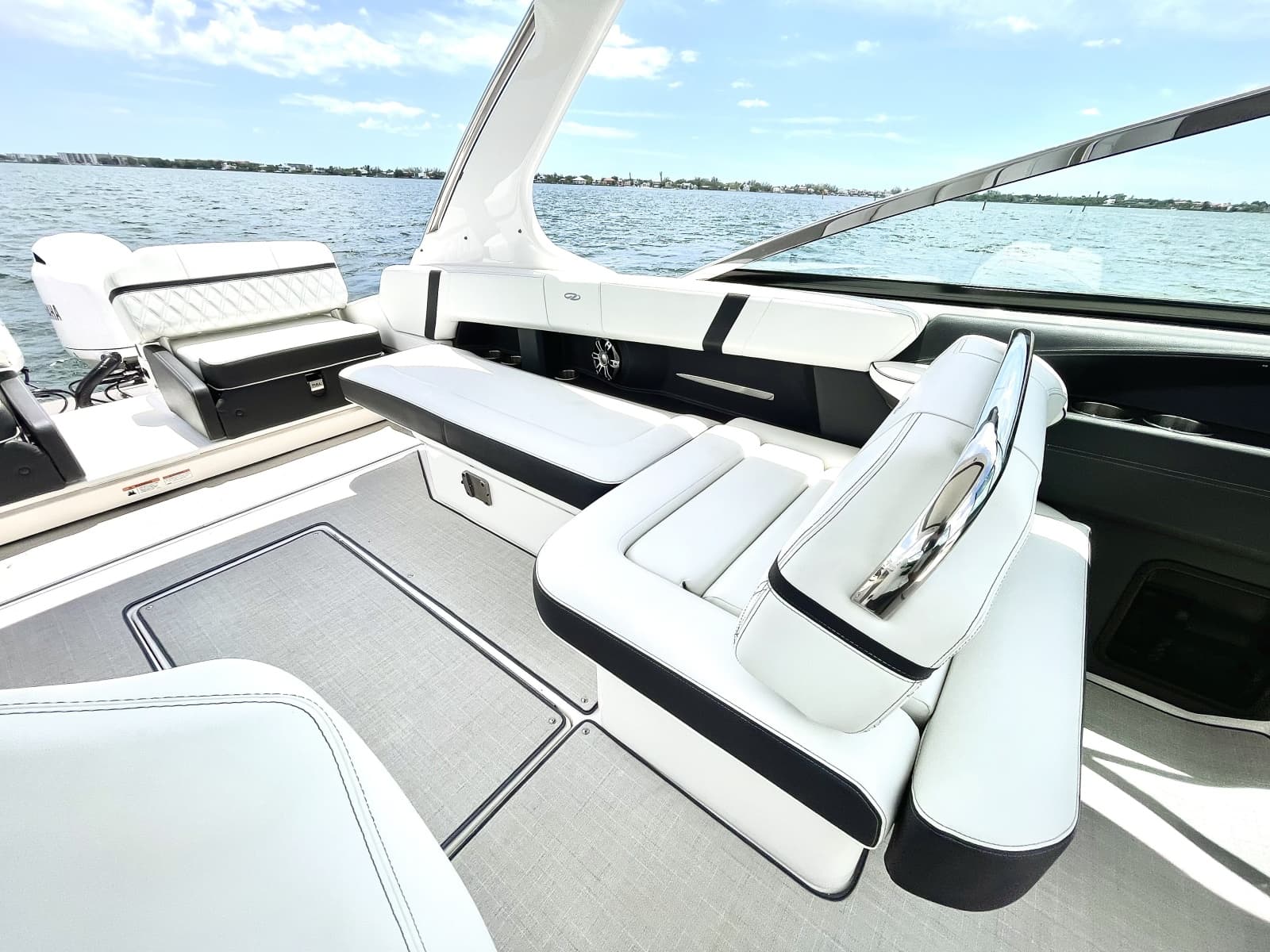 2023 Regal 29 OBX