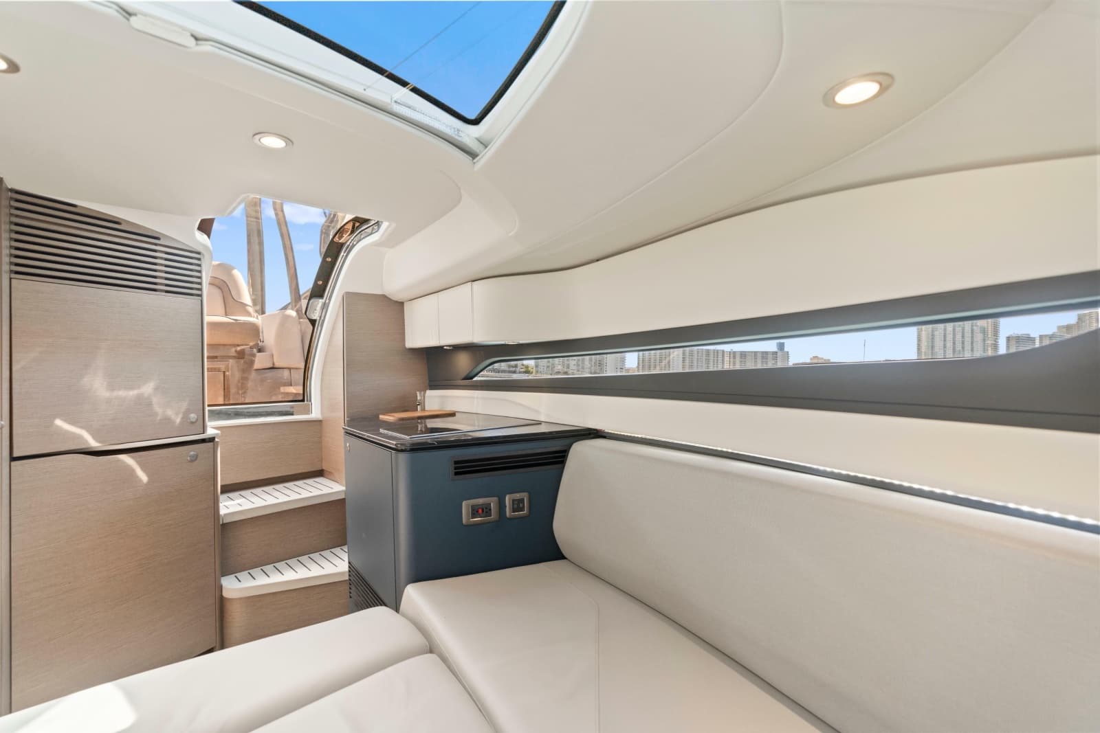 2020 Princess R35