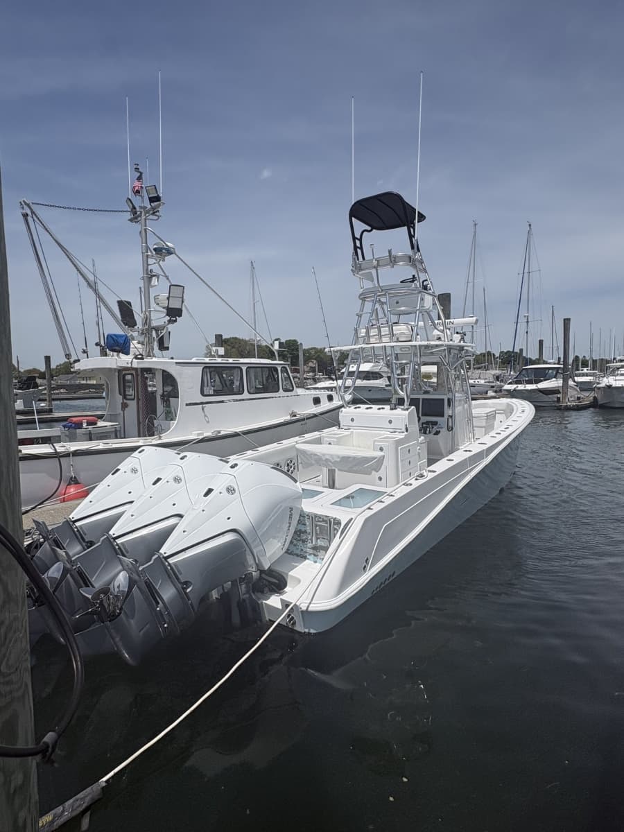 2019 Concept 39 Pro Fish