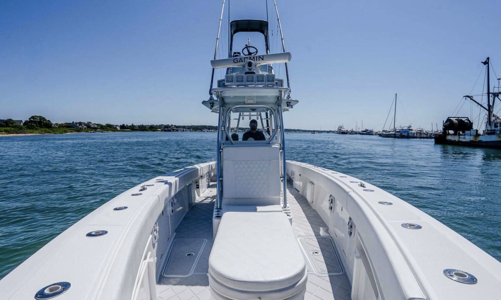 2019 Concept 39 Pro Fish