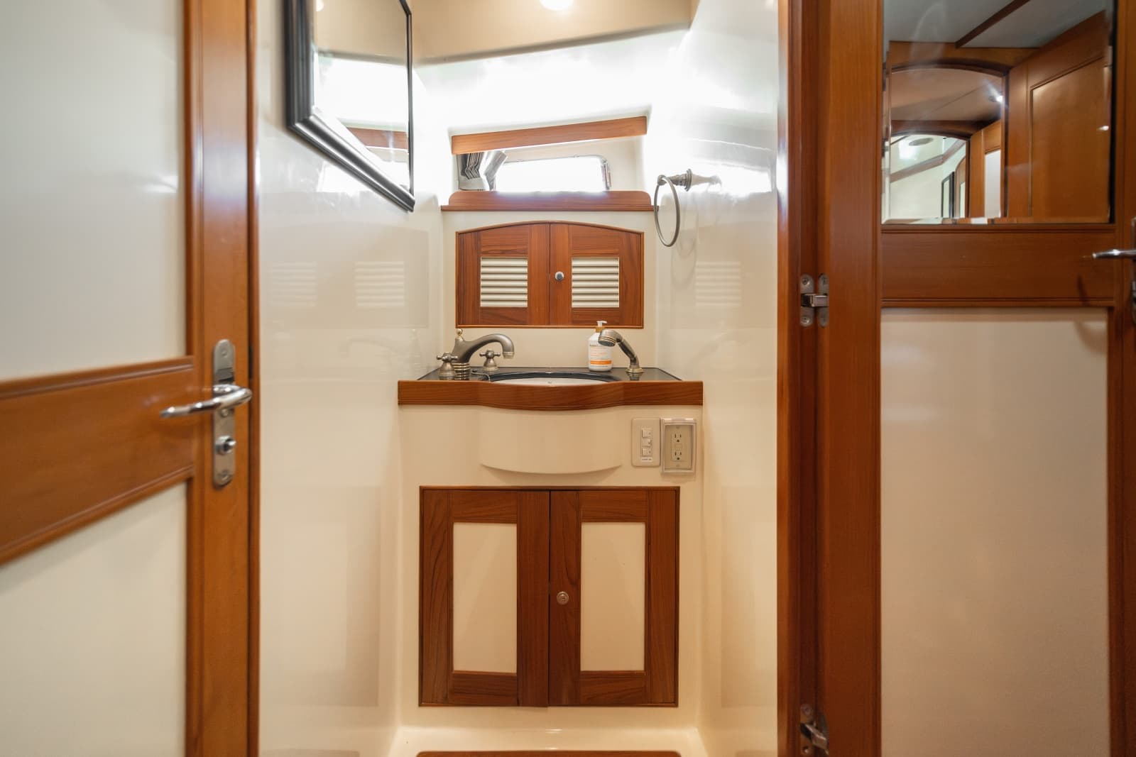 2003 Marlow Explorer 65C