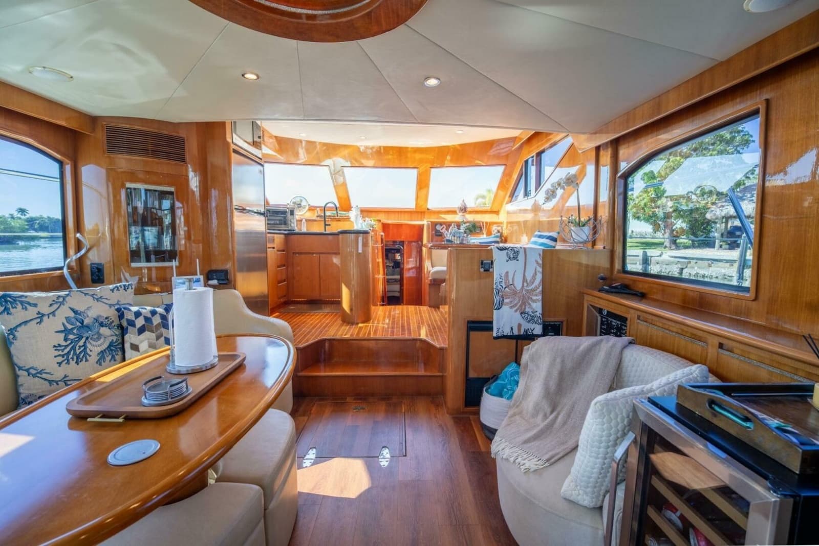 2007 Ocean Alexander 52 Sedan