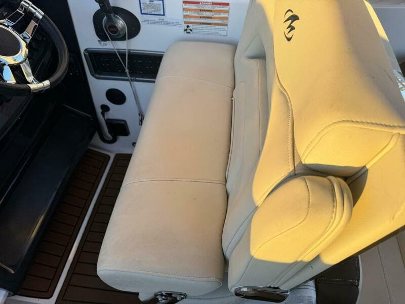 2018 Monterey 295 Sport Yacht
