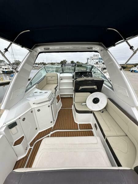 2018 Monterey 295 Sport Yacht