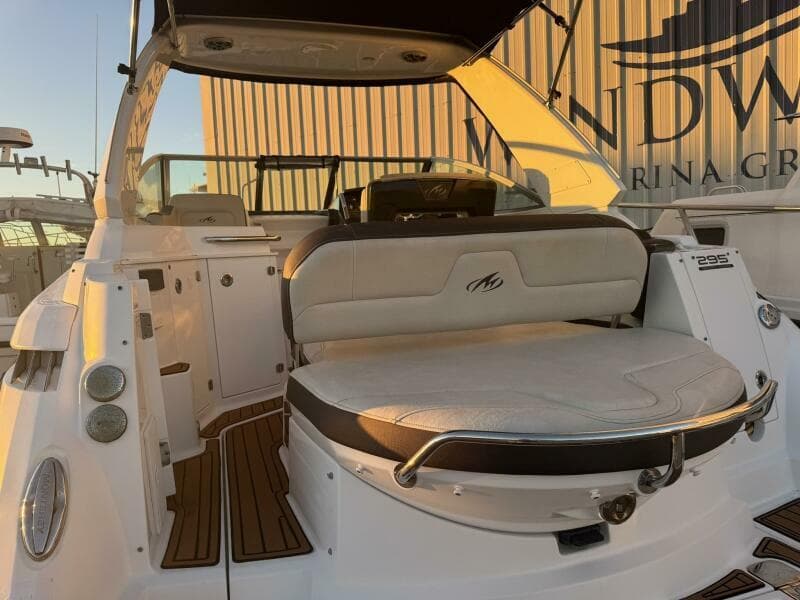 2018 Monterey 295 Sport Yacht