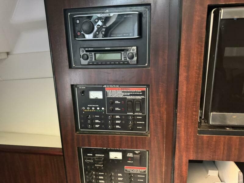 2018 Monterey 295 Sport Yacht