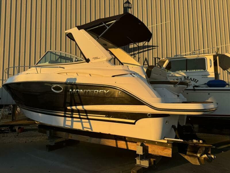 2018 Monterey 295 Sport Yacht