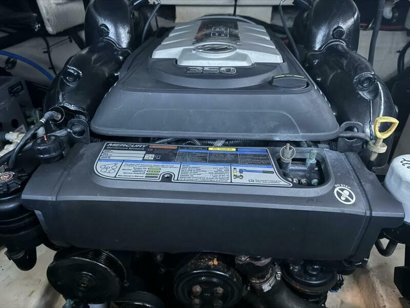 2018 Monterey 295 Sport Yacht