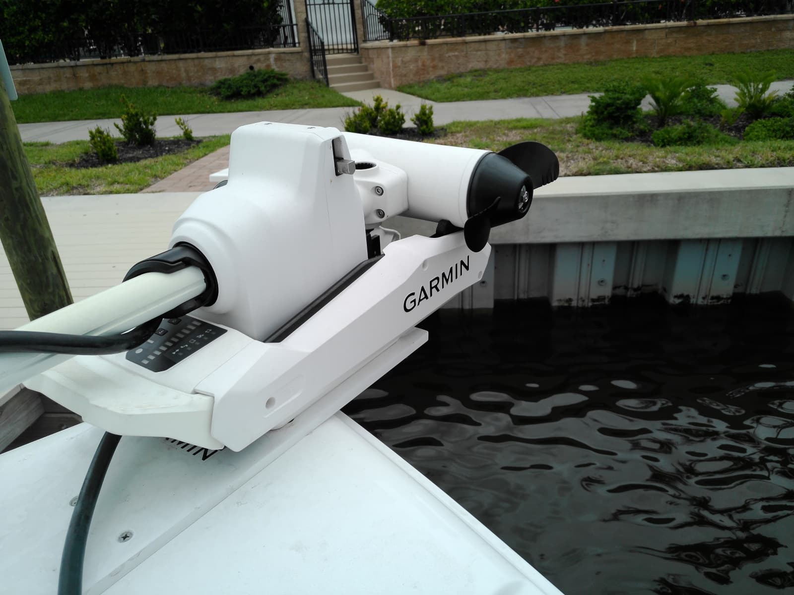 2026 Sea Hunt Ultra 245SE