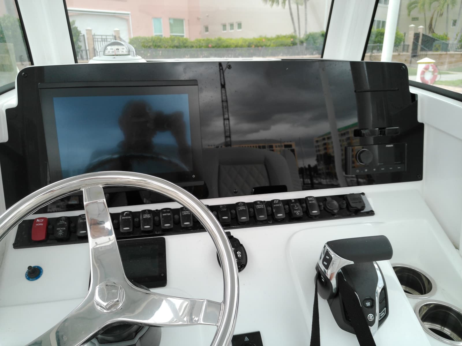 2026 Sea Hunt Ultra 245SE