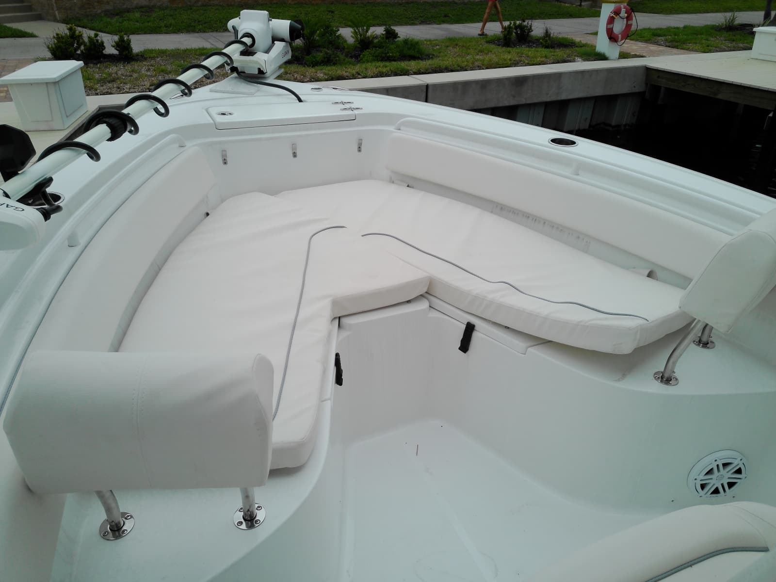 2026 Sea Hunt Ultra 245SE