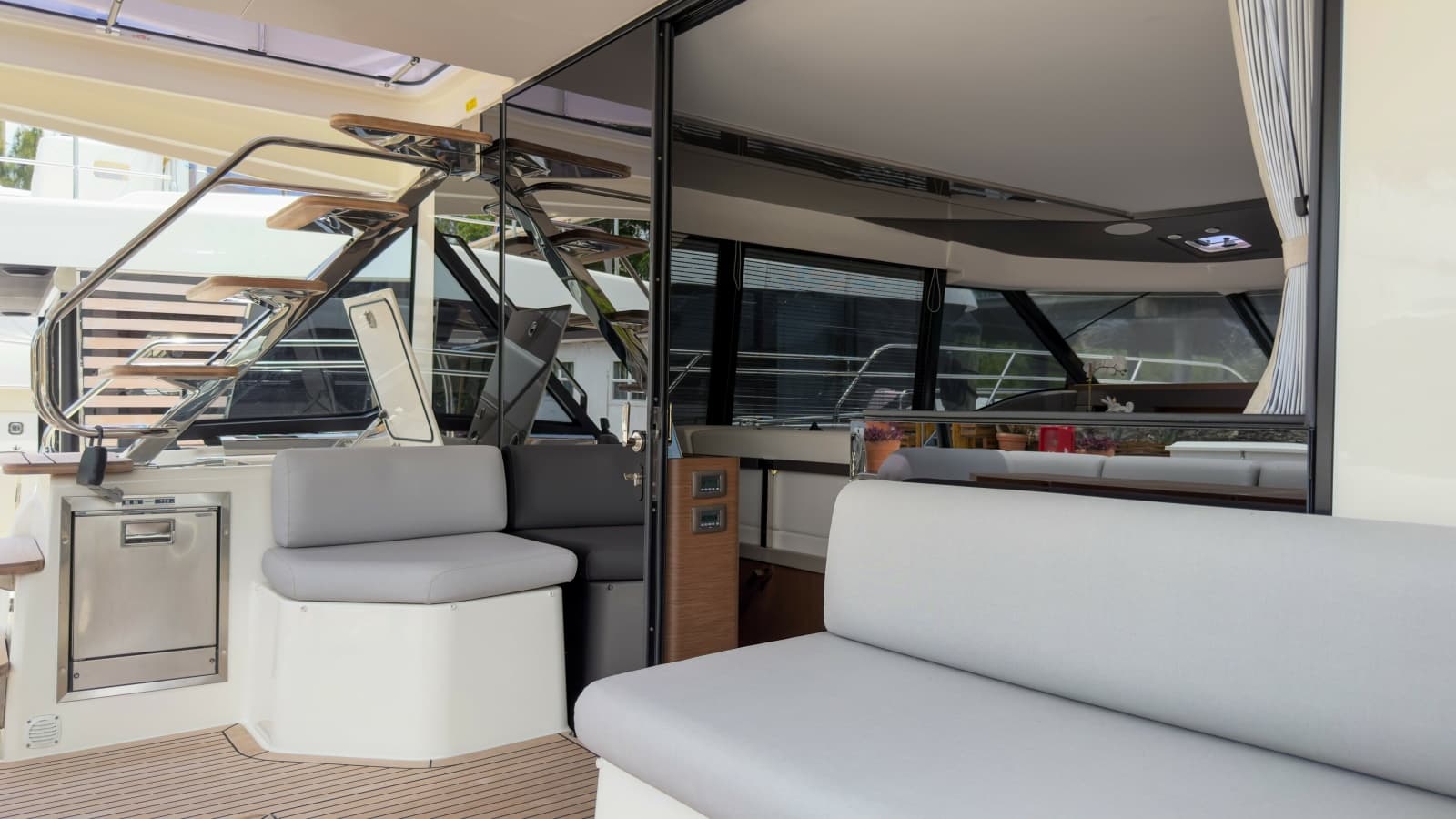 2025 Prestige M48
