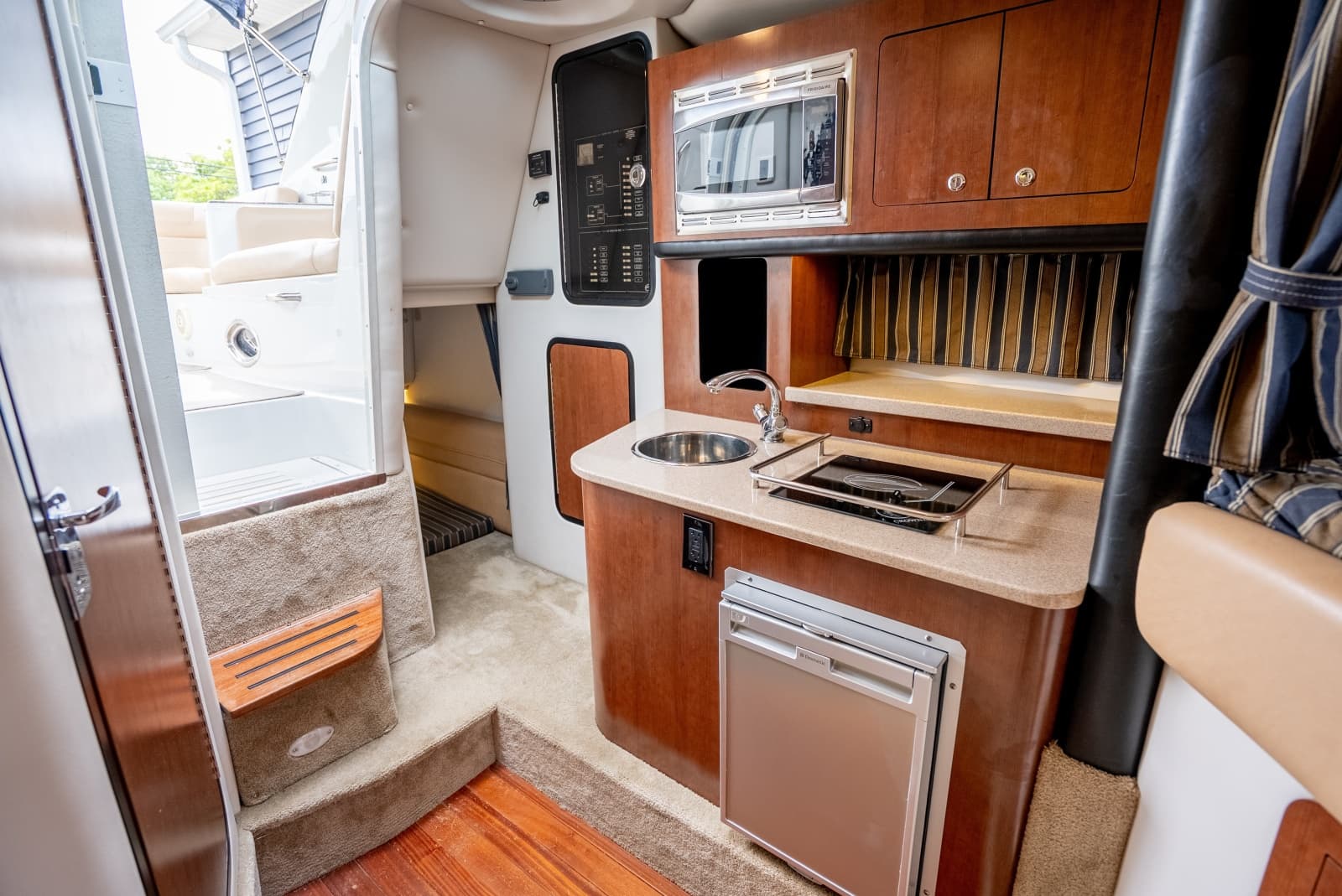 2016 Crownline 294 CR