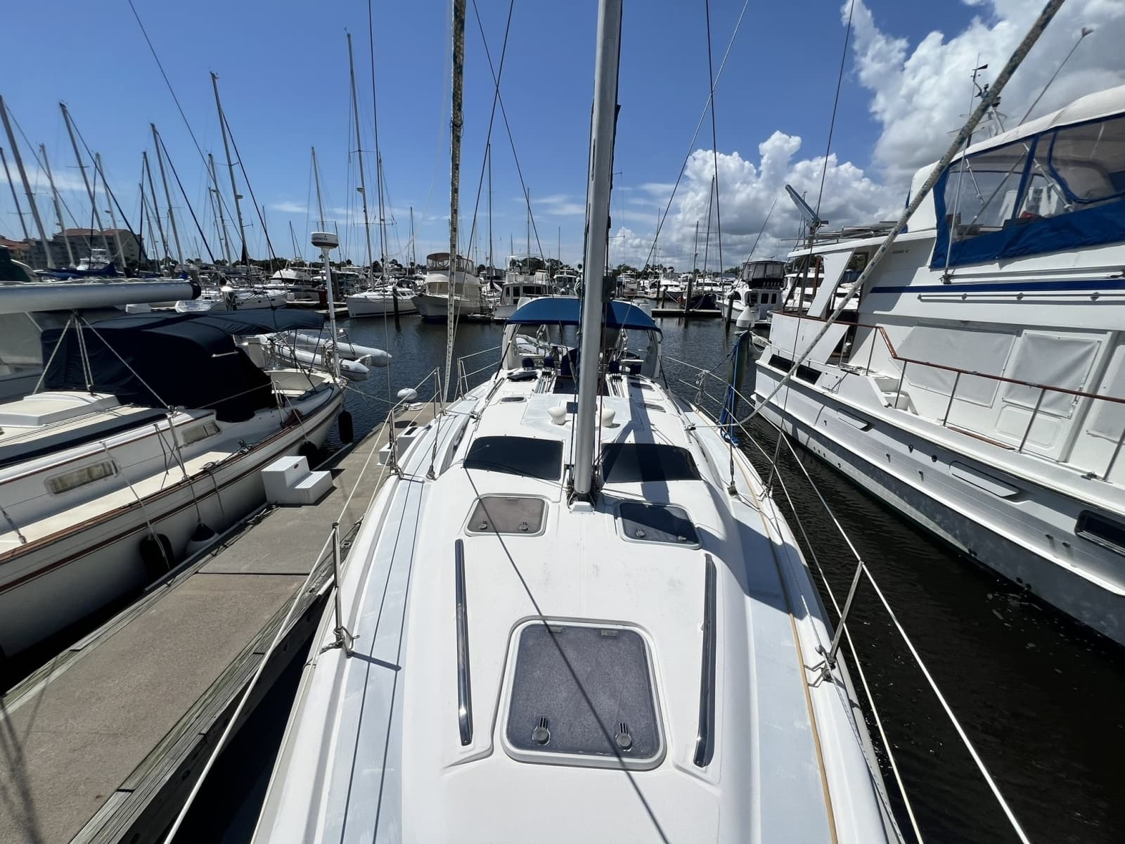 1999 Hunter 380