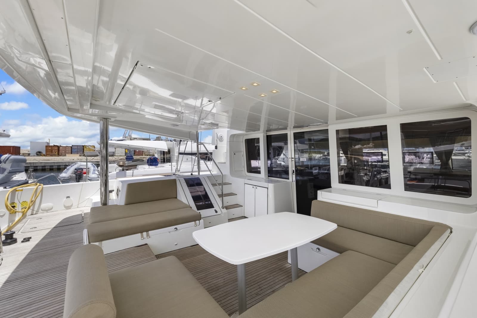 2022 Lagoon 52F