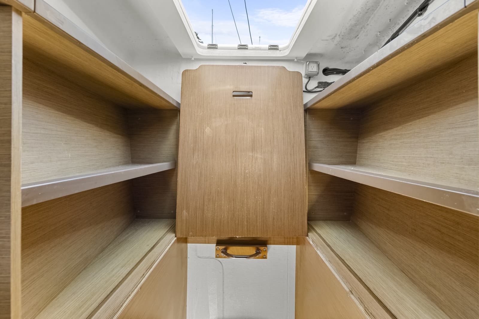 2022 Lagoon 52F
