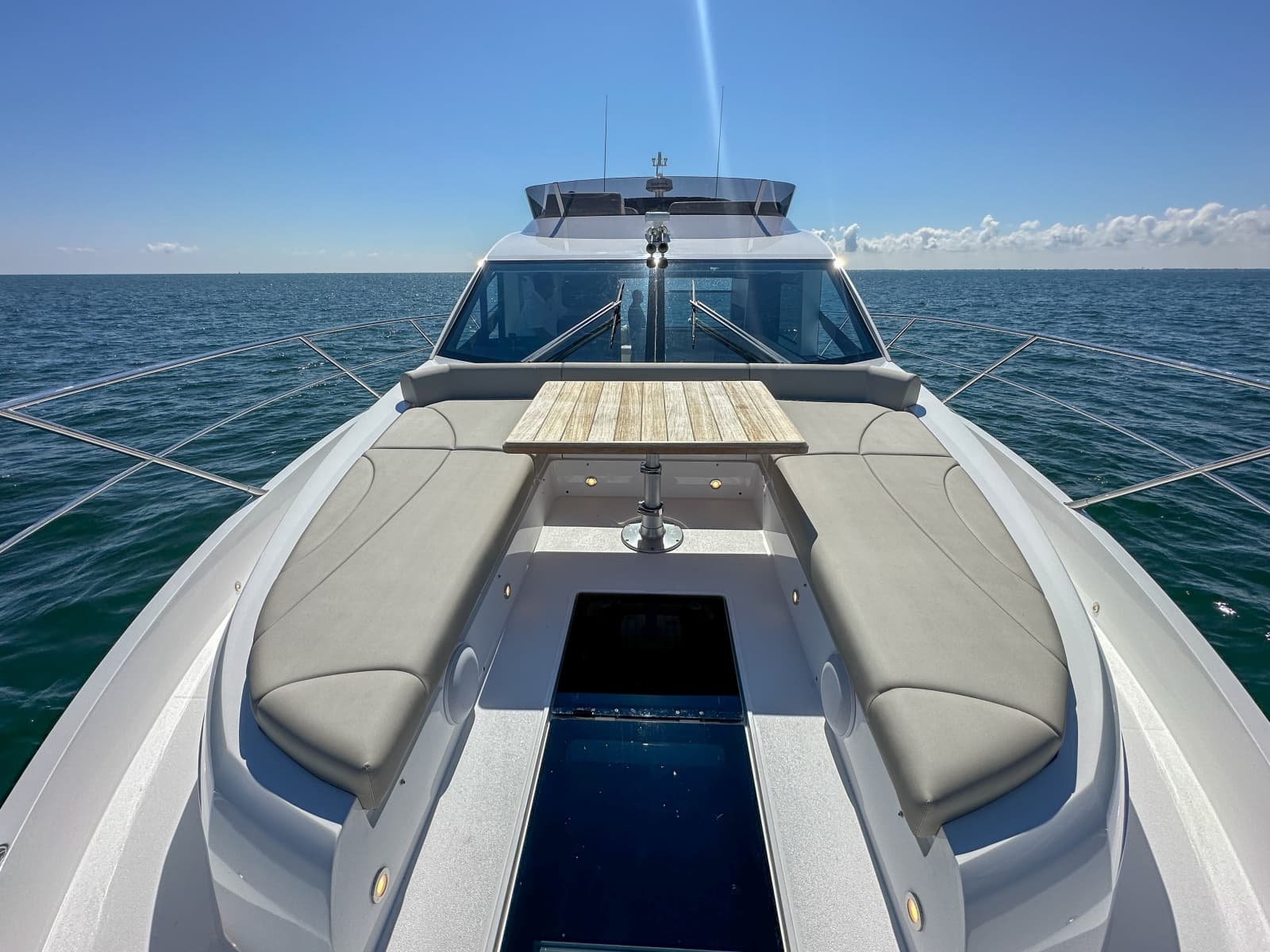 2024 Sunseeker 55 Manhattan