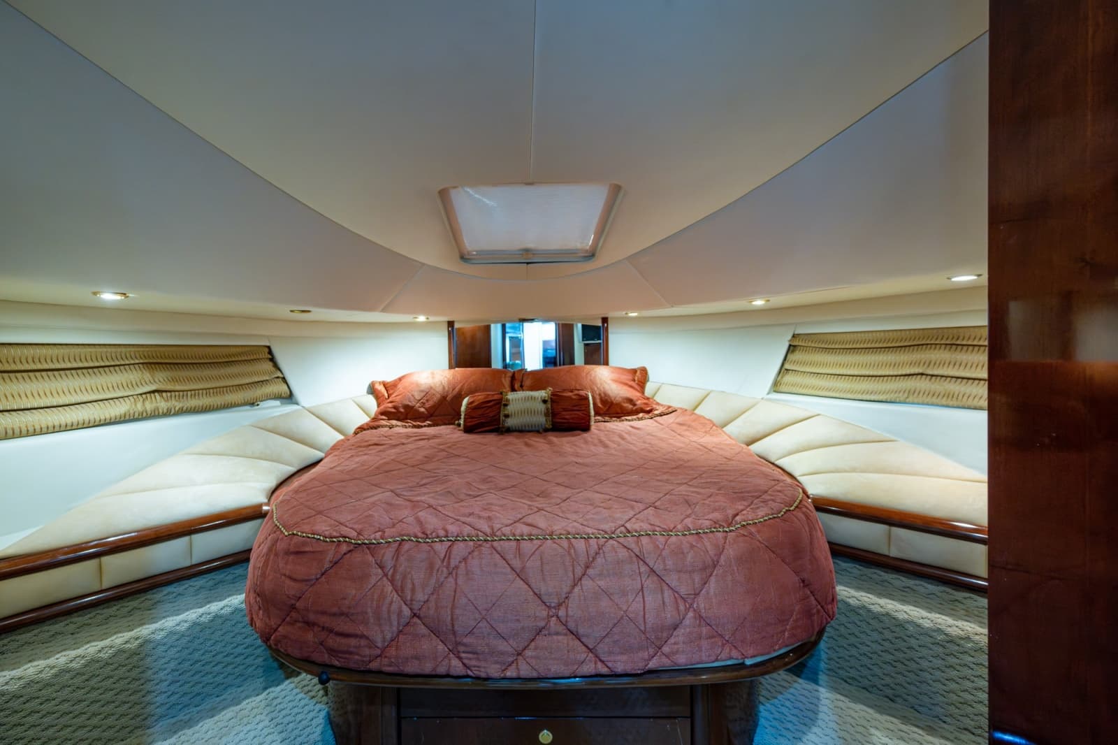 _forward_stateroom_01