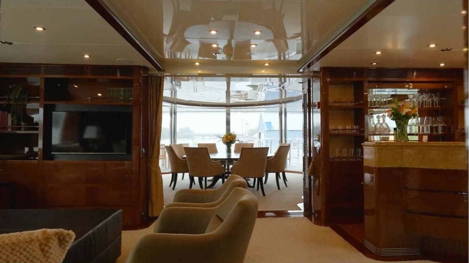 Benetti 145 Domani - Interior 2nd Deck Skylounge