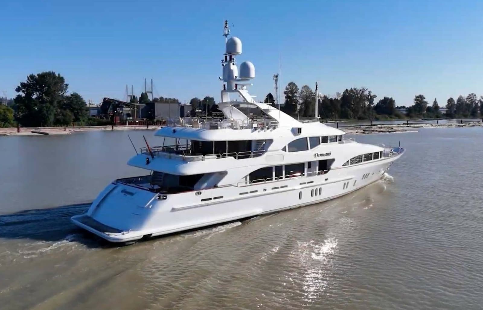 Benetti 145 Domani - Exterior Profile