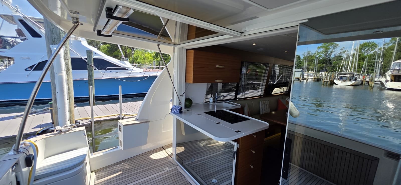 2023 Greenline 40 Hybrid
