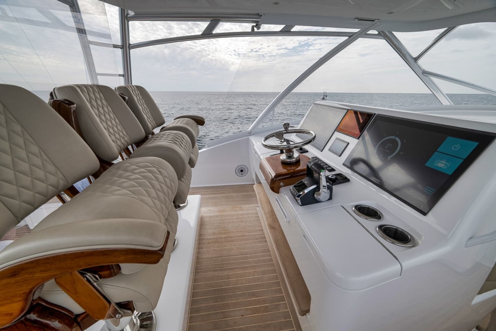 2024 Custom Carolina 40 Express