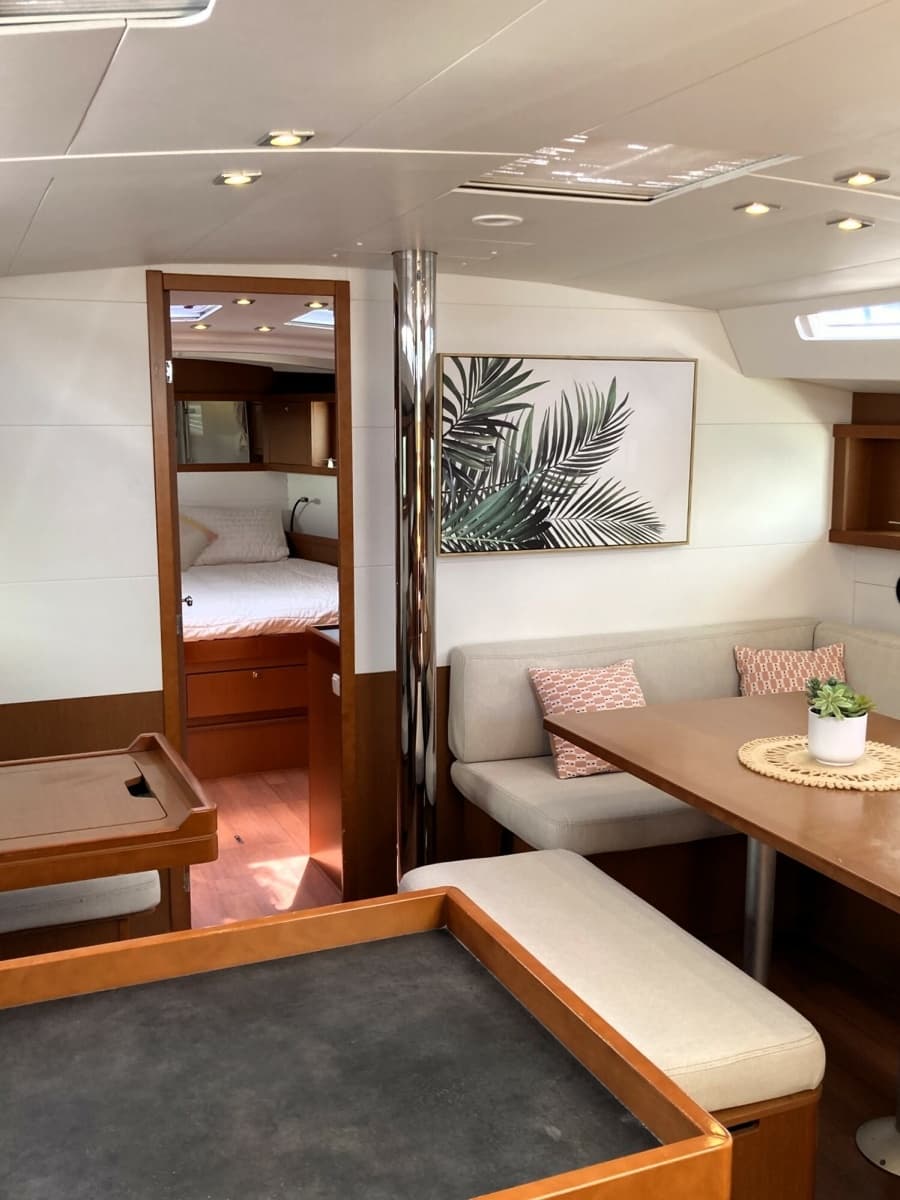 2018 Beneteau Oceanis 48