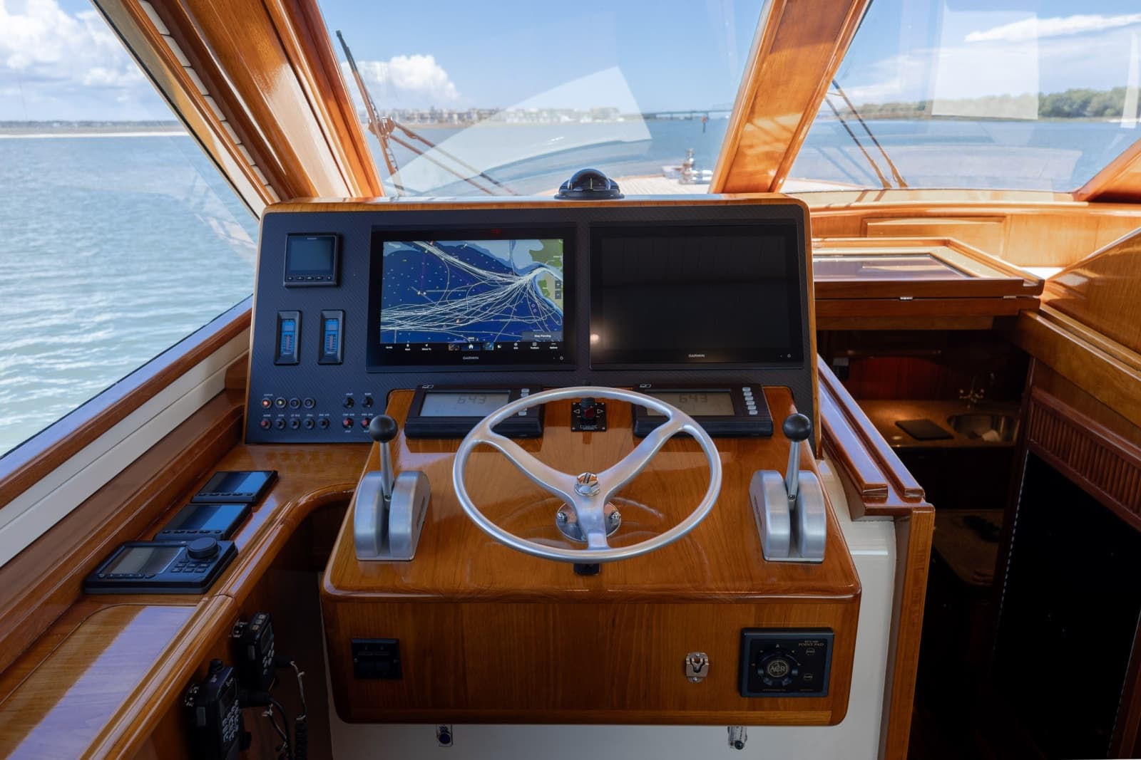 2003 Donzi R58 Express