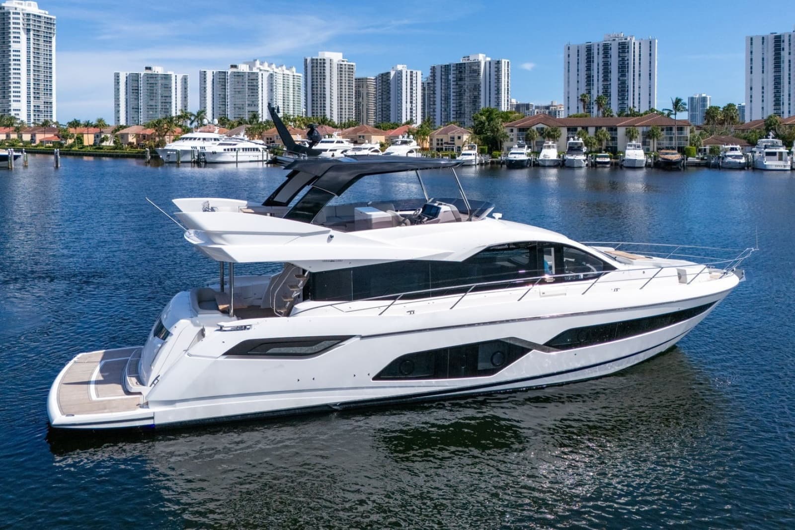 2023 Sunseeker Manhattan