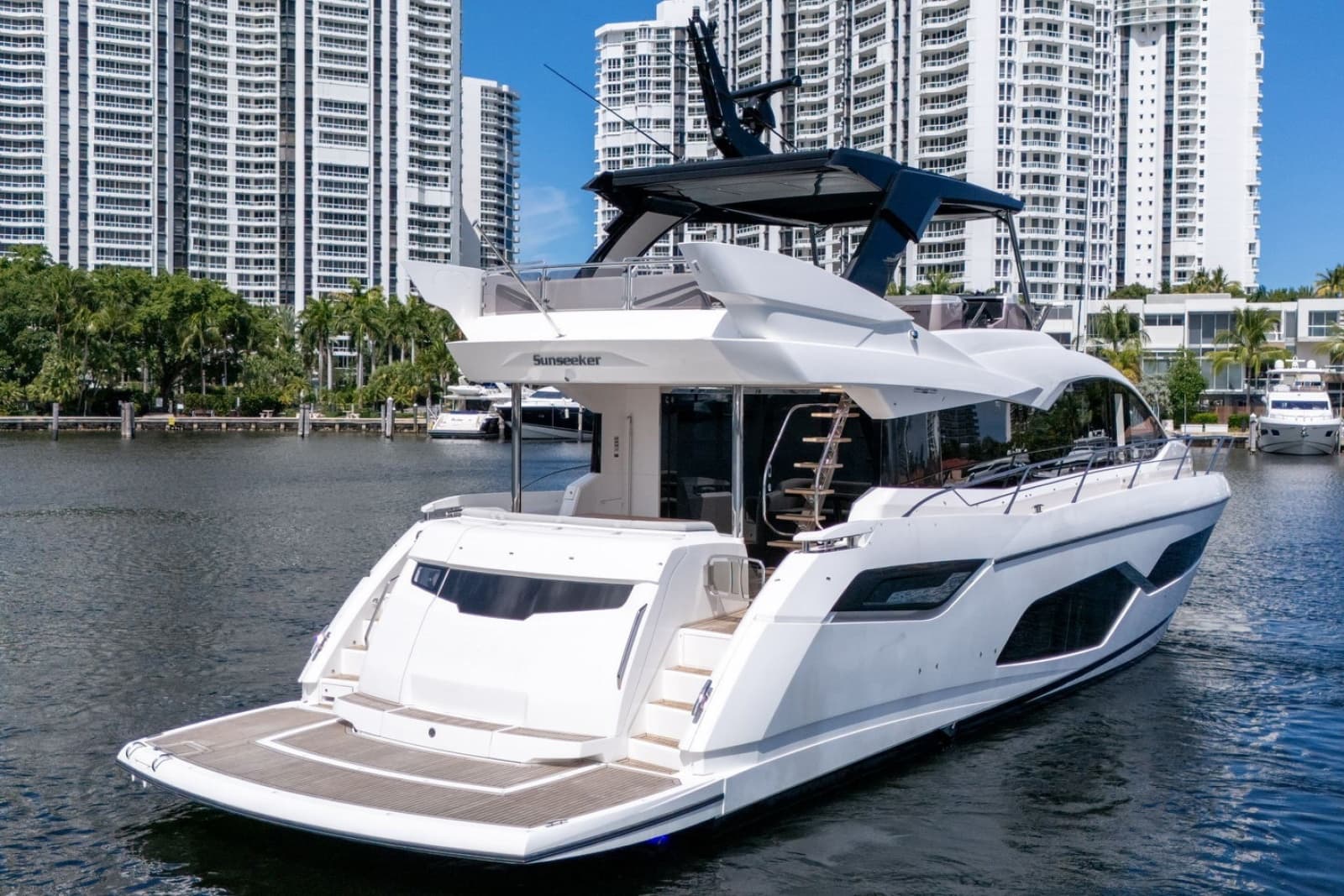 2023 Sunseeker Manhattan